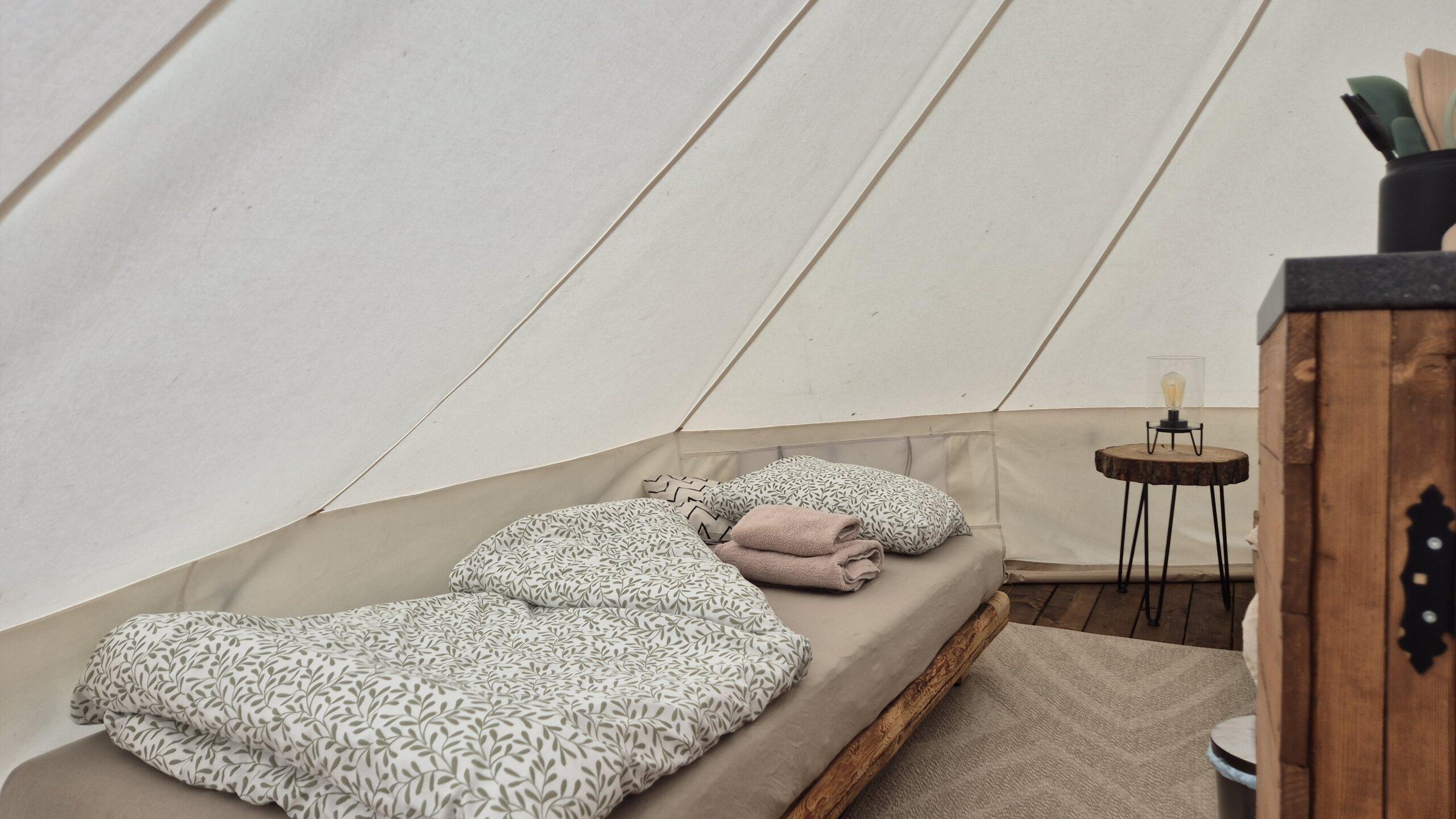 Interiér stanu - postel